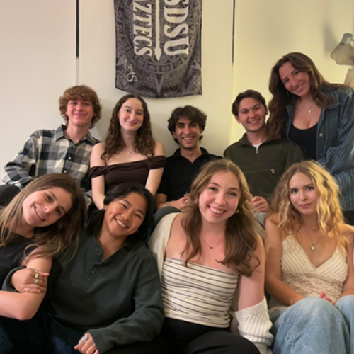 student foodies posing for photo